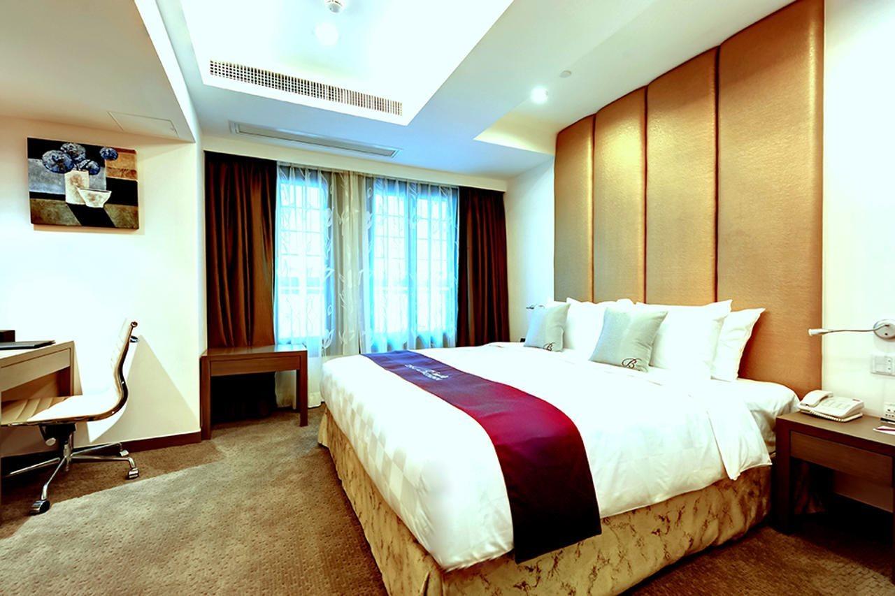 The Bauhinia Hotel - Central Hong Kong Exterior foto